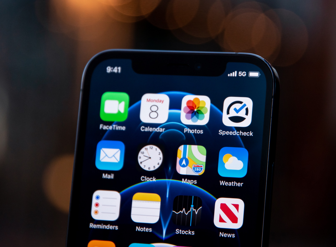 石河子苹果手机维修分享为什么 iPhone 12 在冬季会自动关机 